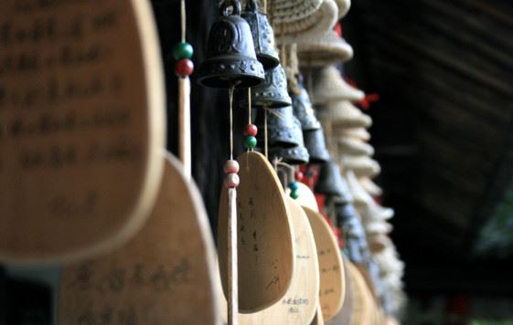 禄存在夫妻宫珍惜配偶， 禄存若无主星做靠山？