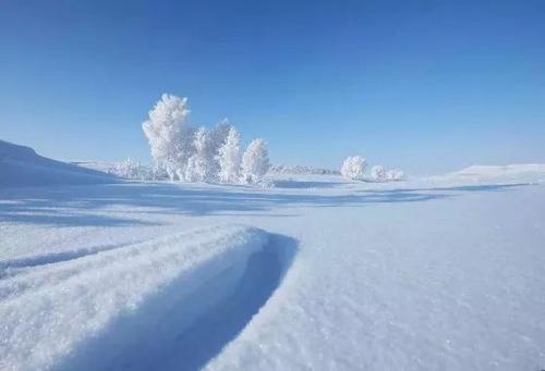 点击阅读【女人梦见厚厚的白雪预兆着什么 女人梦见厚厚的白雪上行走】 女人梦见厚厚的白雪预兆着什么 女人梦见厚厚的白雪上行走